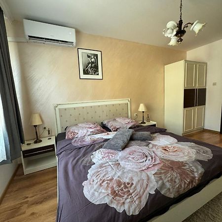 The Master And Margarita Apartment, Майстора И Маргарита, Two Bedroom Apartament Burgas City Exterior foto